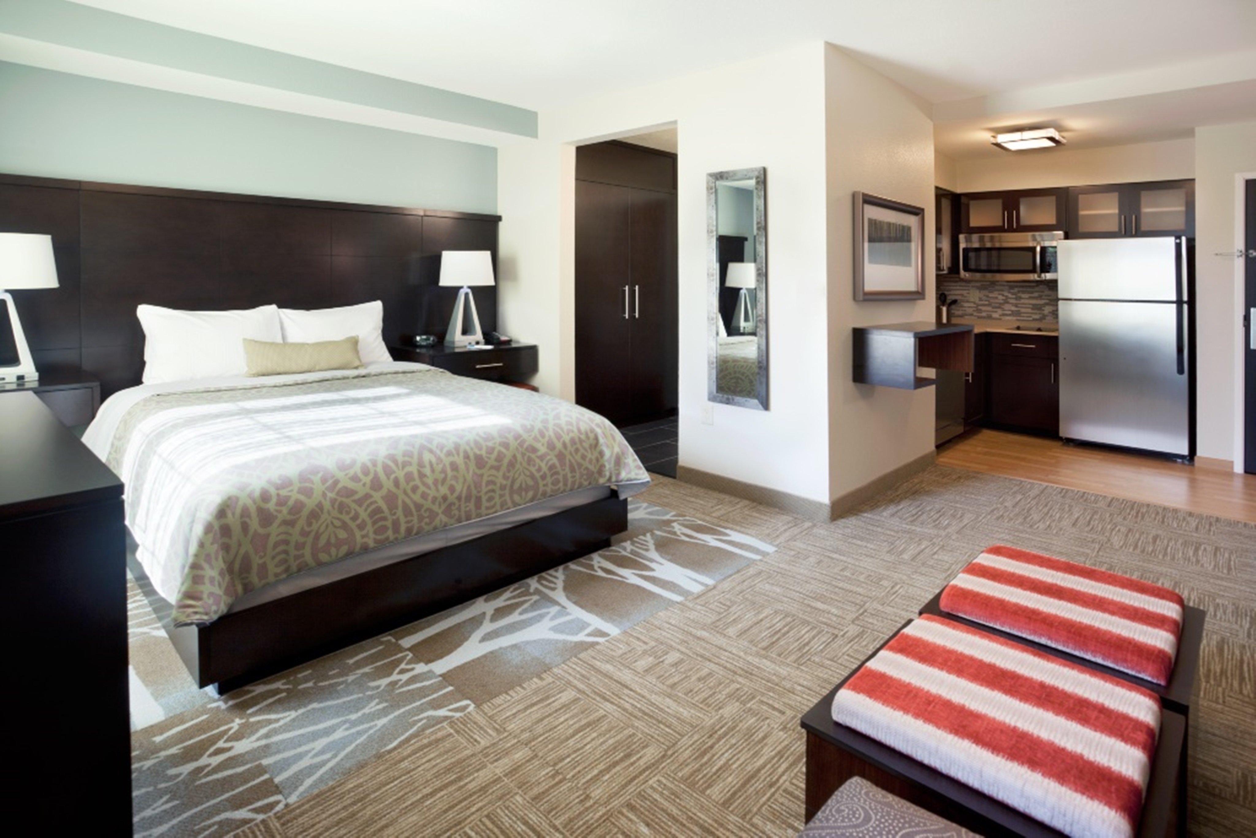 Staybridge Suites Marquette By Ihg Exterior photo