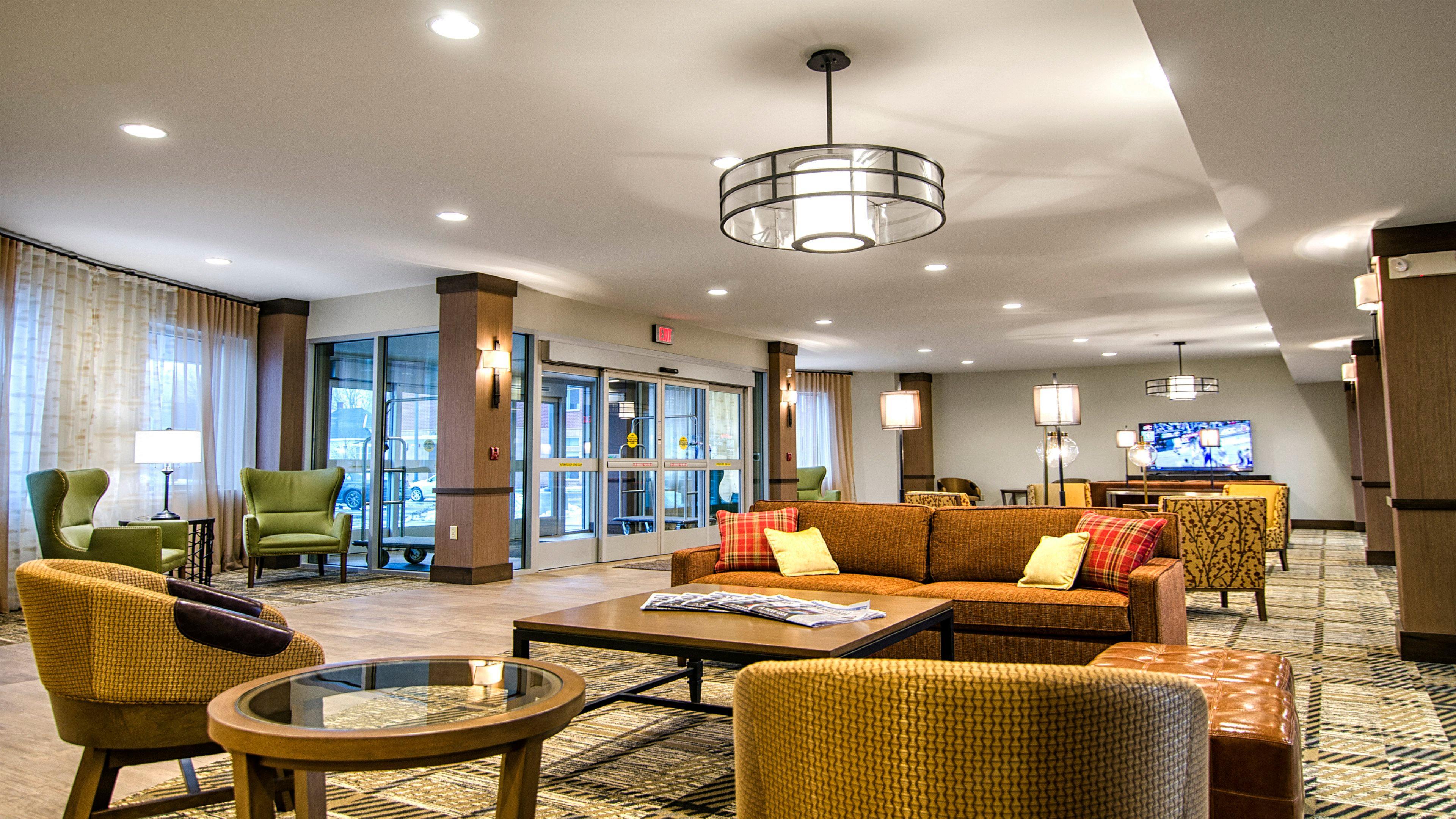 Staybridge Suites Marquette By Ihg Exterior photo