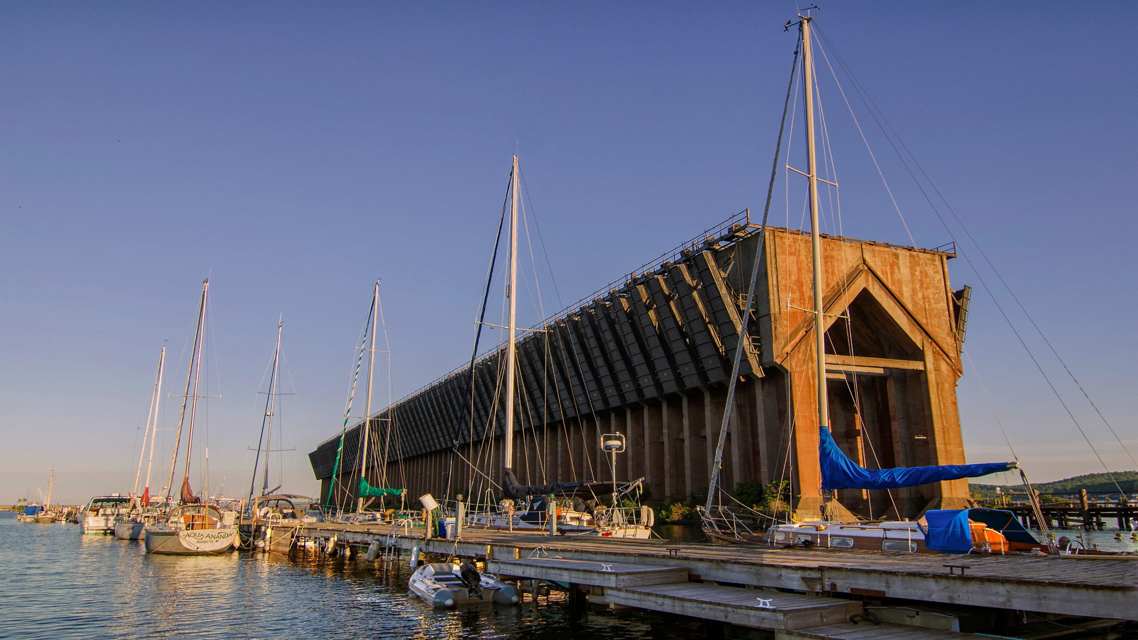 Staybridge Suites Marquette By Ihg Exterior photo